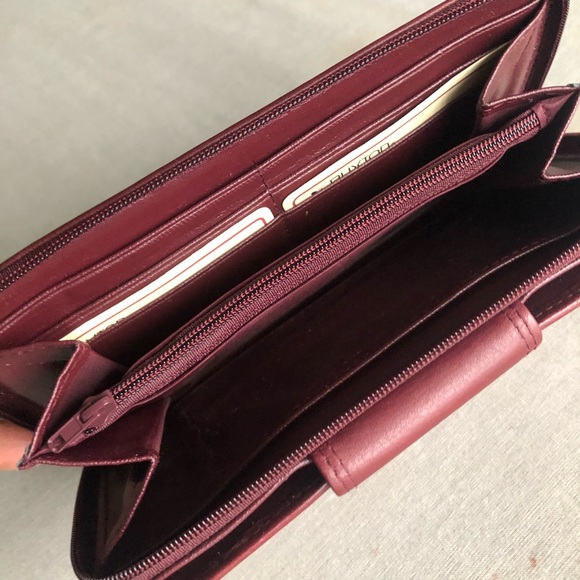 Multipurpose Checkbook Wallet - Picture 4 of 4